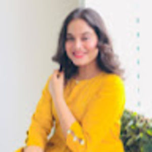 Meet your Posher, Makeup by